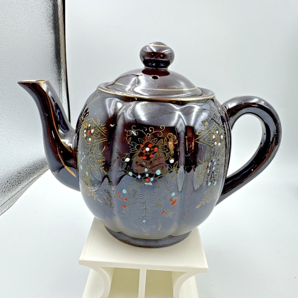 Vintage‎ Brown Betty Japanese Moriage teapot from the 1940's